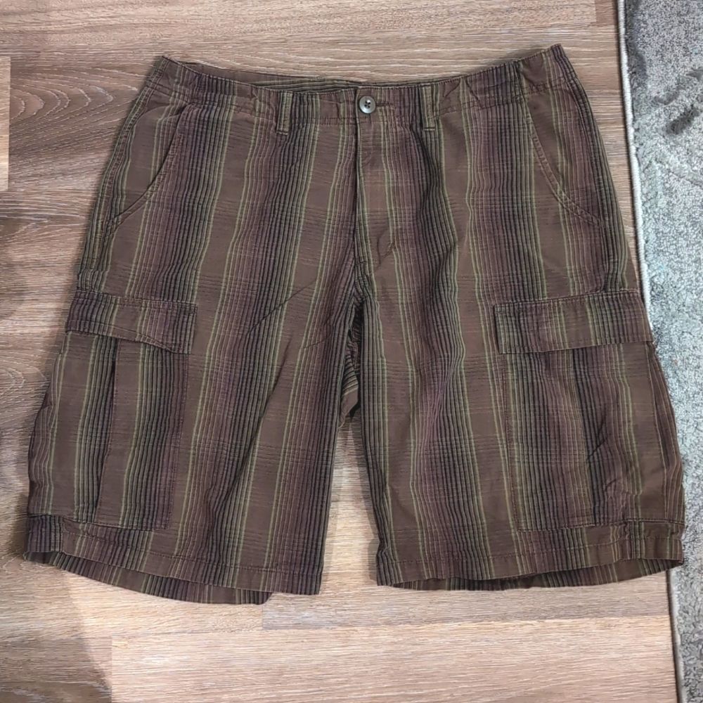 Patagonia All-Wear Brown Plaid Cargo Shorts Sz 34